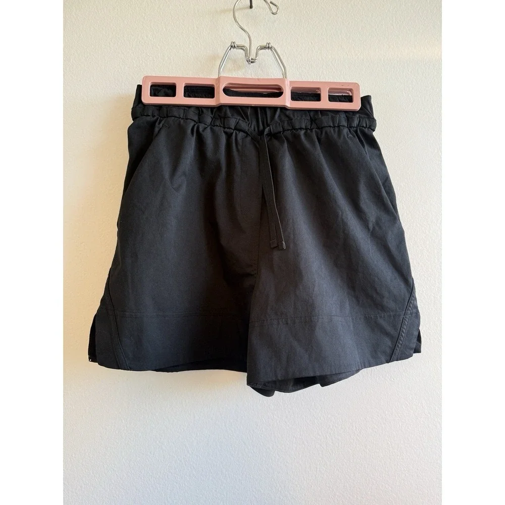 Lululemon Cinchable Waist High-Rise Woven Short‎ 3.5 Black Size XXS